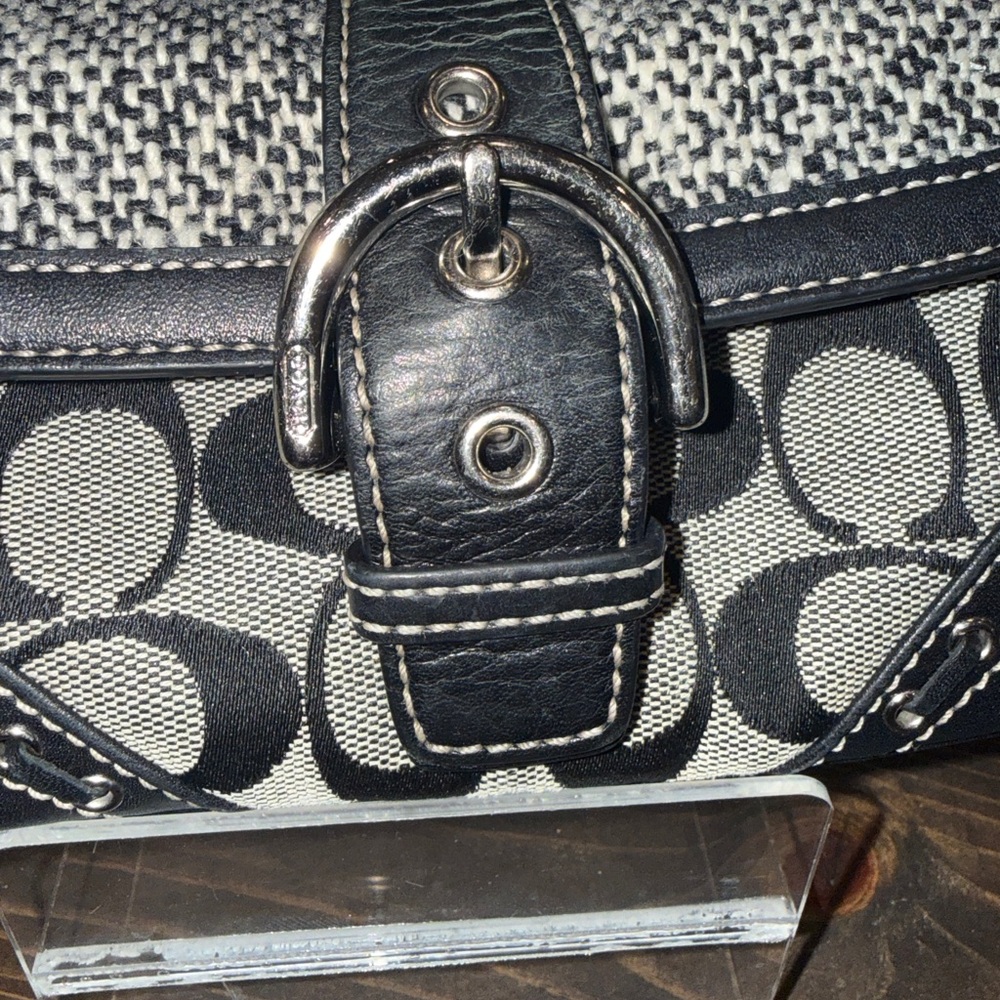 Coach*Rare*Signature C Canvas, Tweed & Leather Trim Soho Wristlet/Wallet (EUC) - Picture 13 of 16